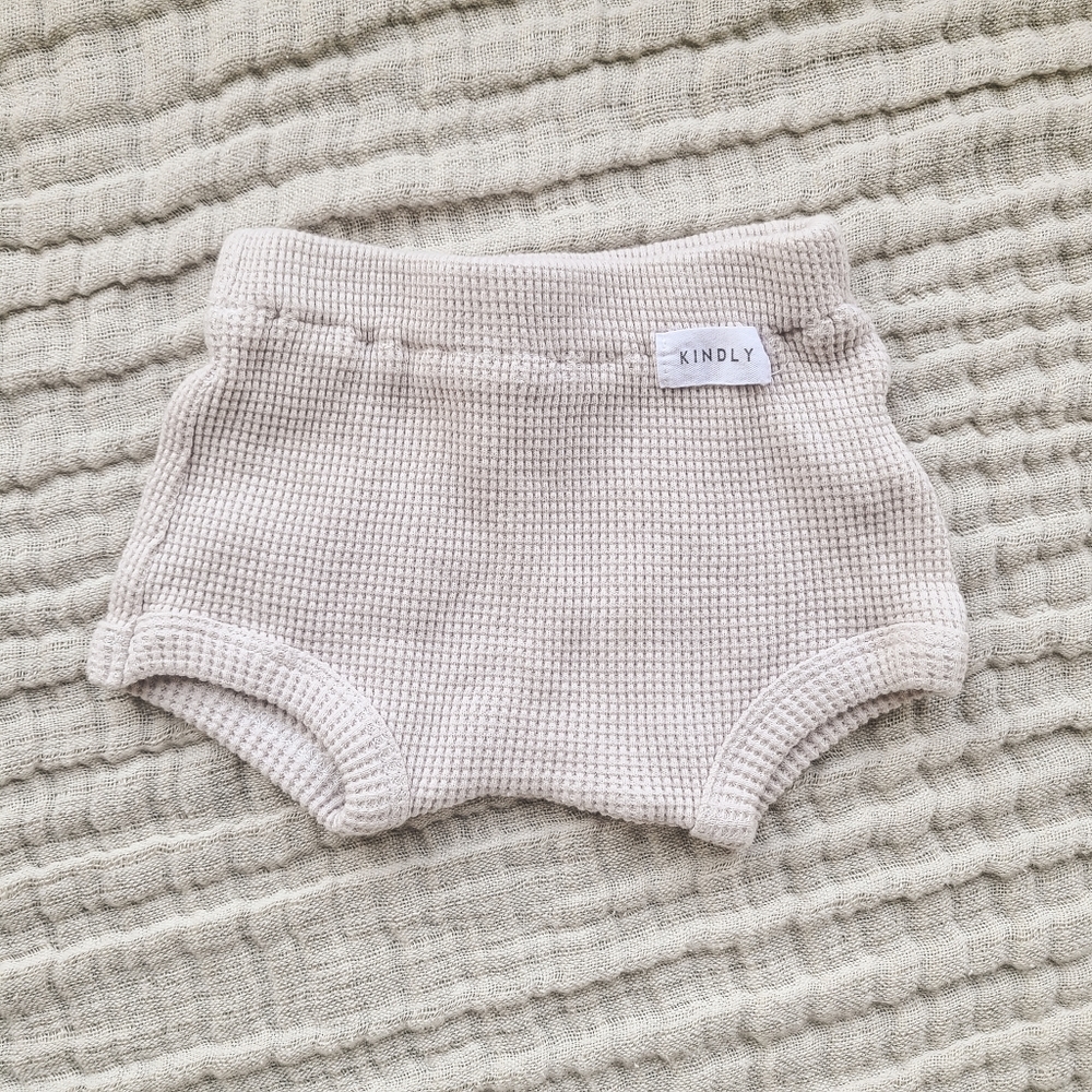 Kindly waffle shorts 1T